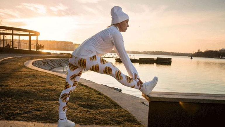 Στη μόδα τα McDonald’s: Καλύτερα να μασάς παρά να φοράς!